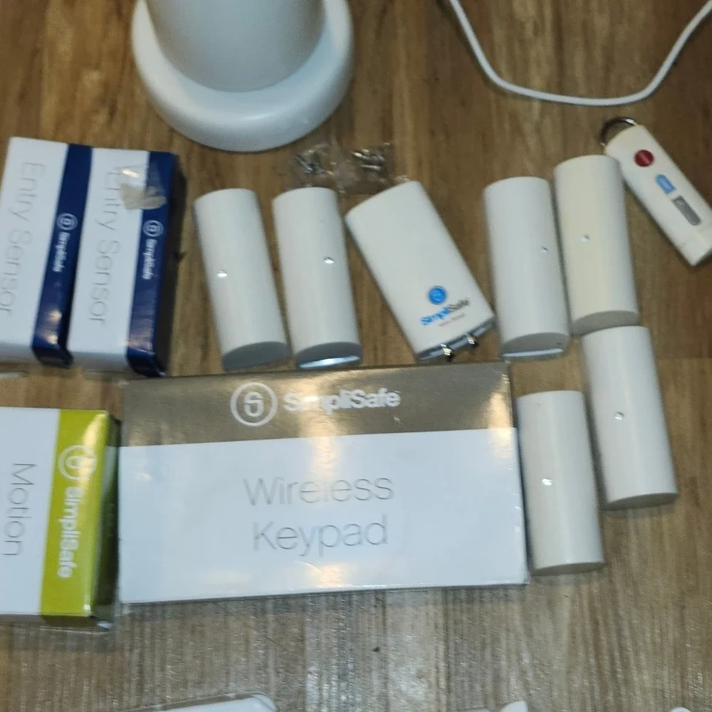 SimpliSafe/Ring Alarm Security Components Wireless‎ Motion Entry Sensors Camera